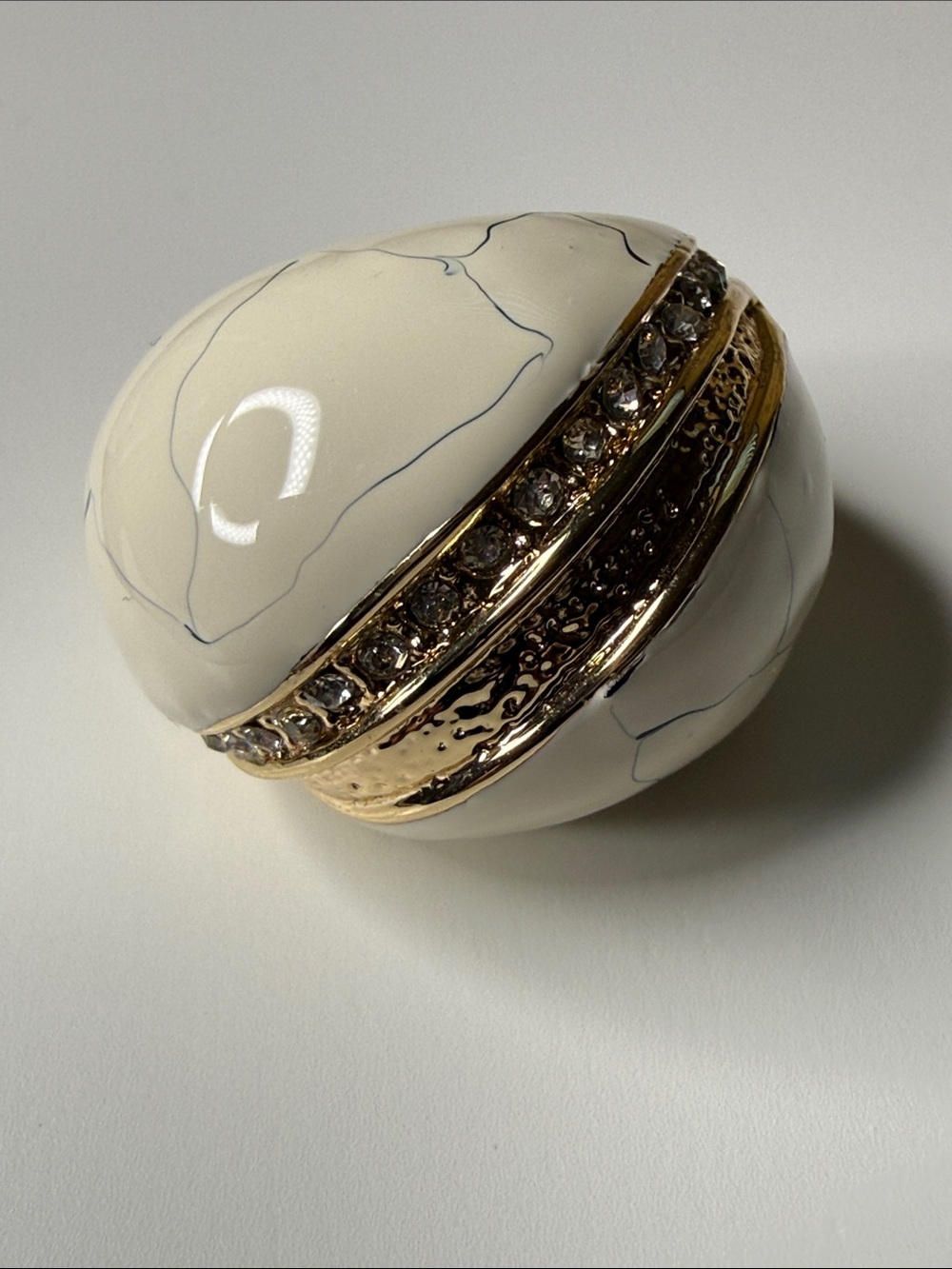 Iman big off white Marble Effect Round pave rhinestone ring Gold tone Band